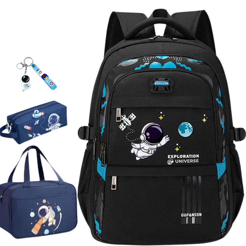 Kit Escolar Astronauta para Meninos com 4 Peças: Mochila, Lancheira, Estojo e Chaveiro - Promoção de Agosto