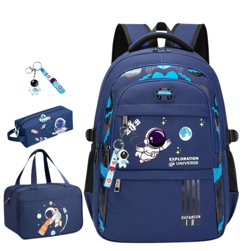 Kit Escolar Astronauta para Meninos com 4 Peças: Mochila, Lancheira, Estojo e Chaveiro - Promoção de Agosto