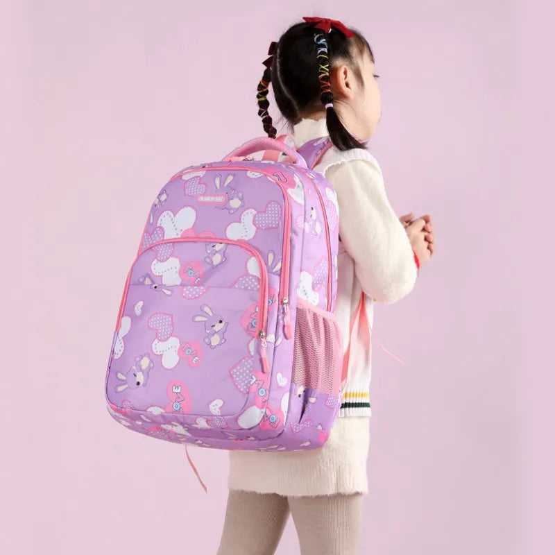 Mochila Escolar Infantil com Desenhos de Coração