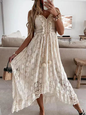 Vestido de Renda Floral Branco Decote V