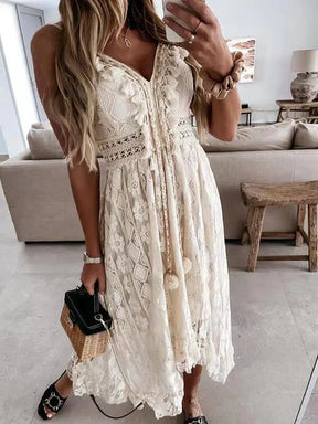 Vestido de Renda Floral Branco Decote V