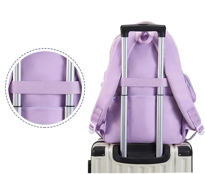 Mochila Escolar Infantil Com Chaveiro E Compartimentos Material Resistente